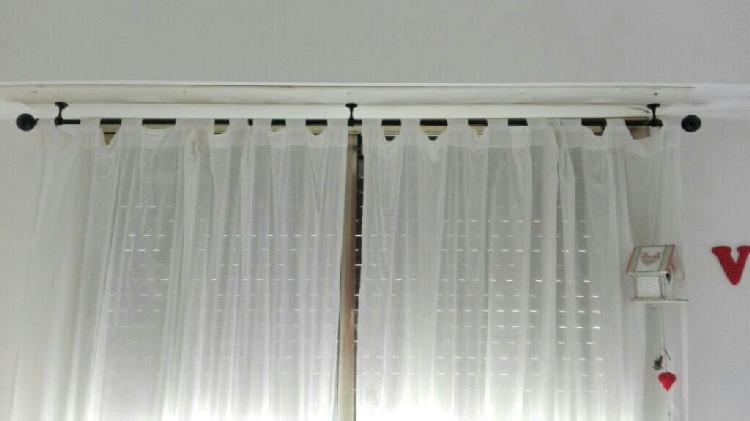 Cuándo Usar Barrales o Tensores para Cortinas