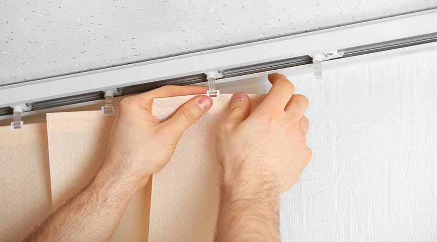 Cómo Limpiar Cortinas de Bandas Verticales